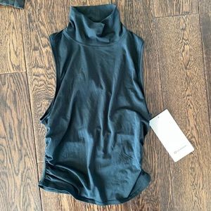 Lululemon tank, NWT, size medium